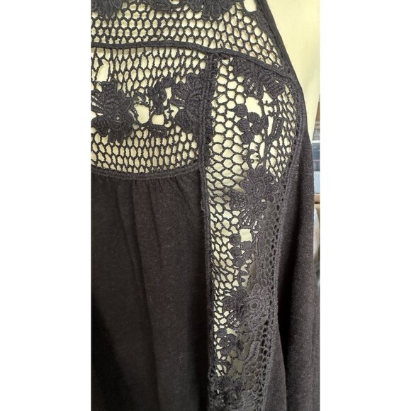 Free People XS TP Black Crochet Black Raw Hem Floral Sleeveless Top Open Back - Picture 2 of 12